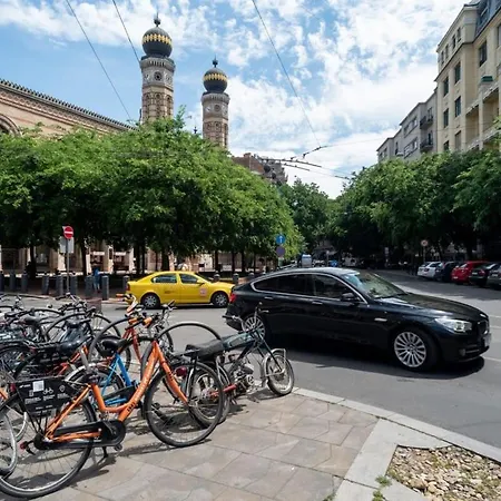 Super New With Air Conditioning Апартаменты